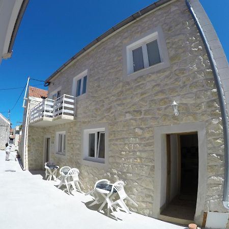Apartments And Rooms By The Sea Bibinje, Zadar - 6199 ภายนอก รูปภาพ