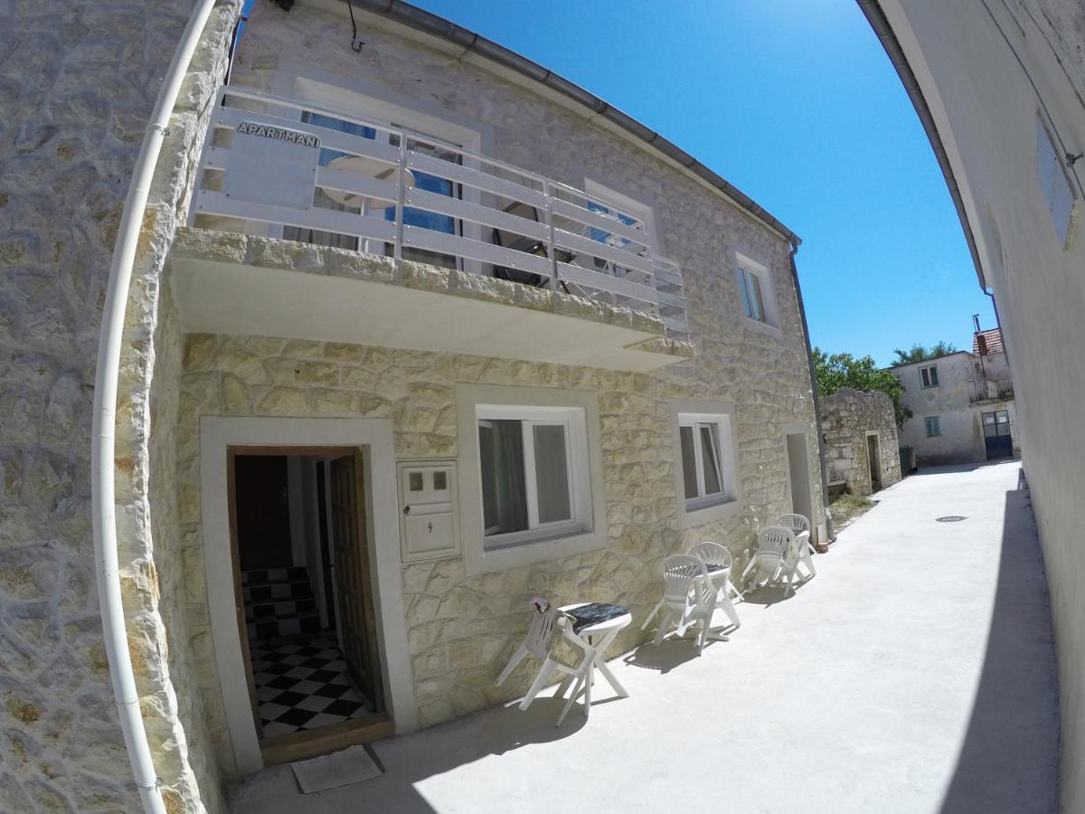 Apartments And Rooms By The Sea Bibinje, Zadar - 6199 ภายนอก รูปภาพ