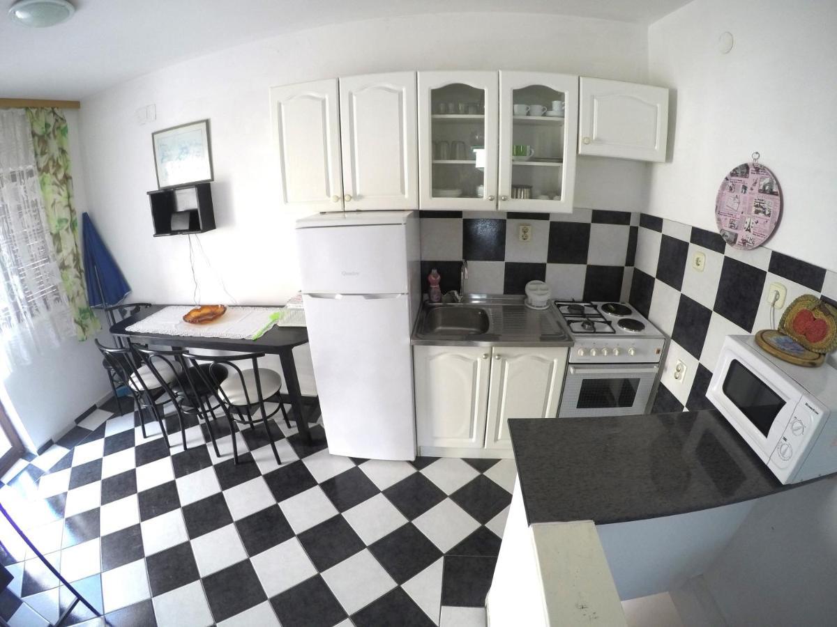 Apartments And Rooms By The Sea Bibinje, Zadar - 6199 ภายนอก รูปภาพ